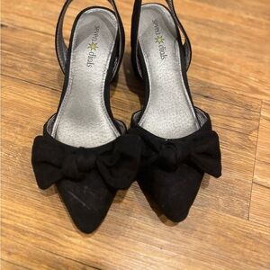 Seven Dials Black Bow Heels